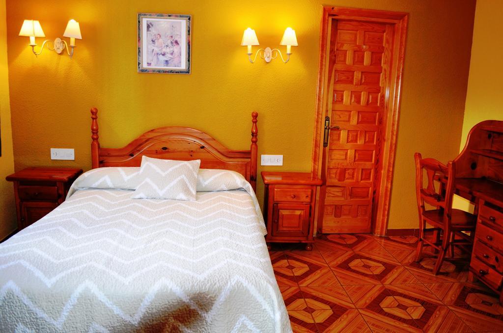 Hotel Suiza Bronchales Zewnętrze zdjęcie