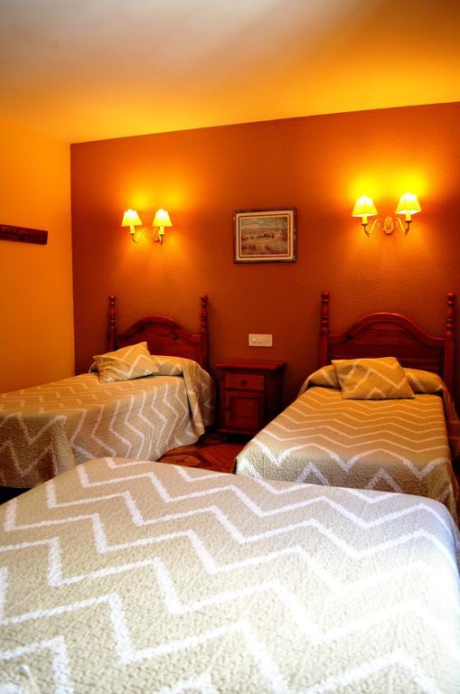Hotel Suiza Bronchales Zewnętrze zdjęcie