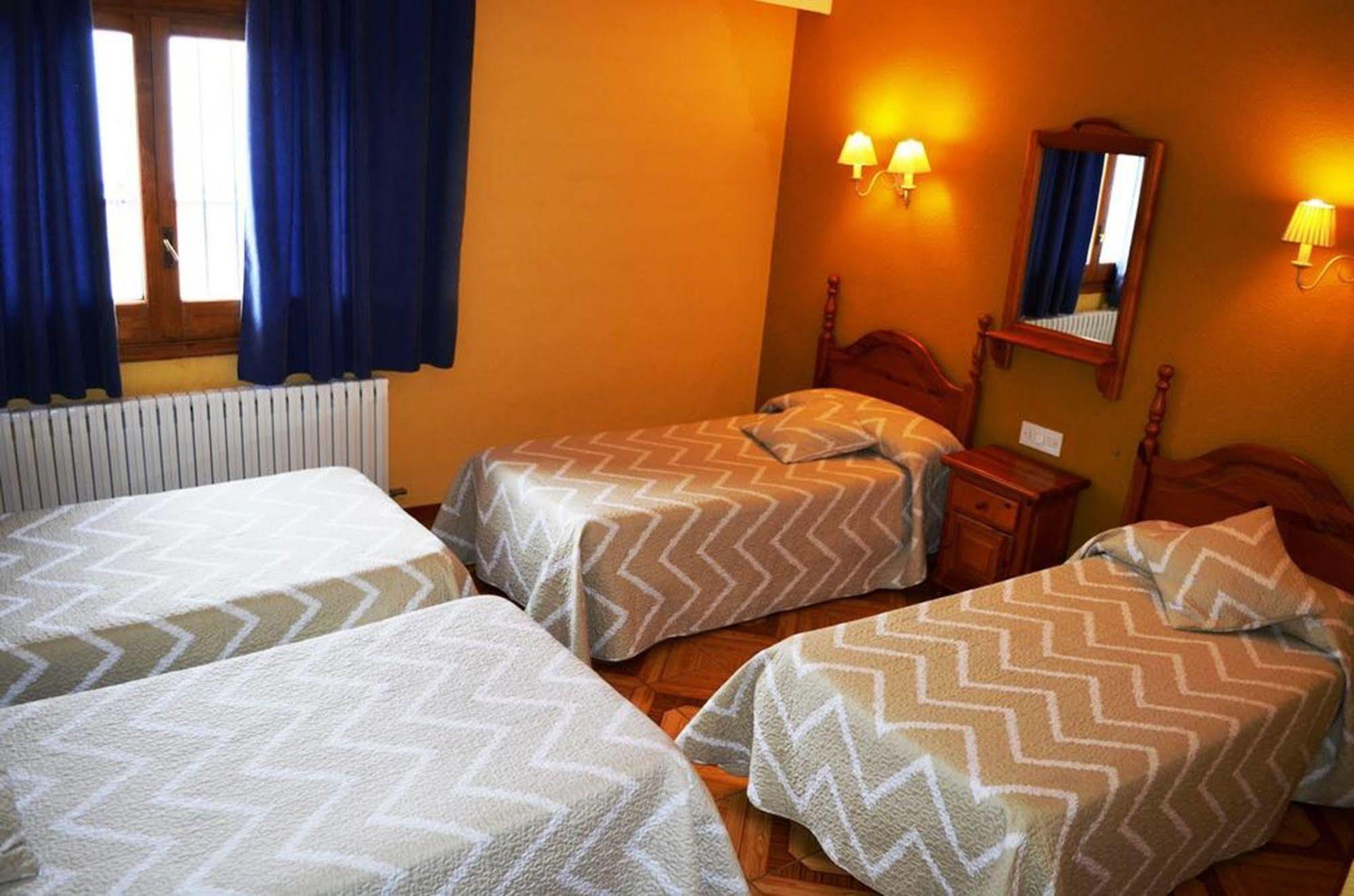 Hotel Suiza Bronchales Zewnętrze zdjęcie