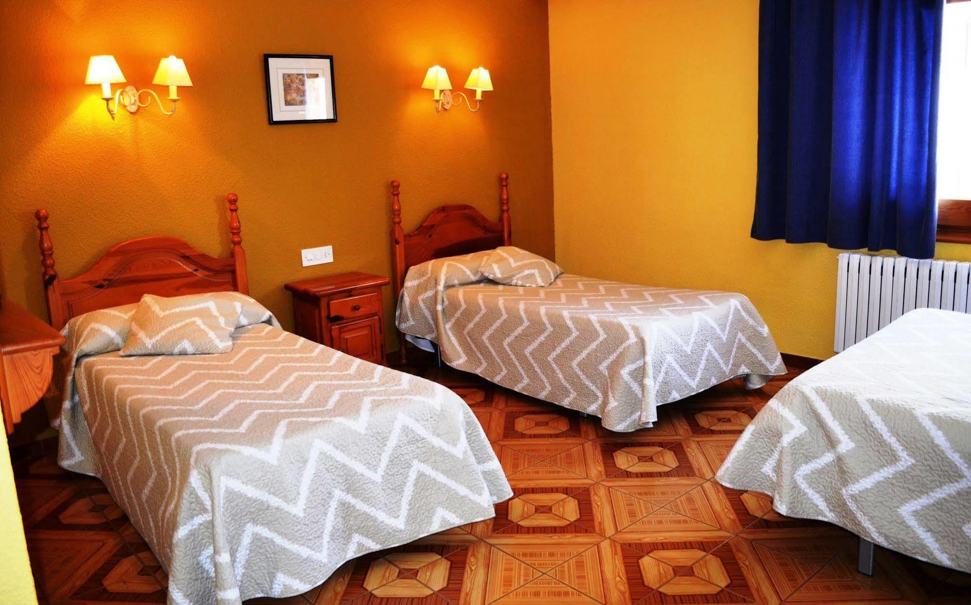 Hotel Suiza Bronchales Zewnętrze zdjęcie